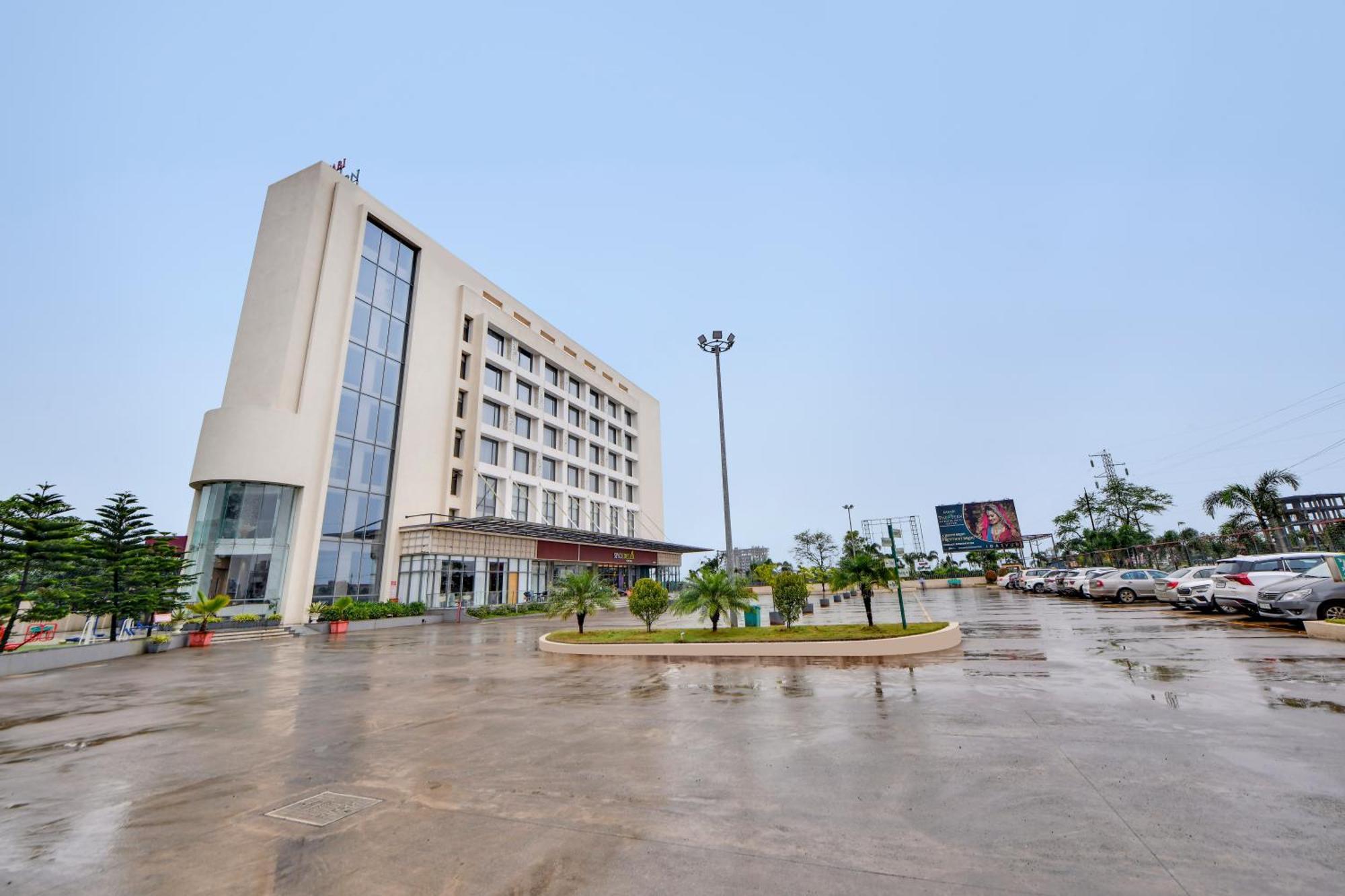 Rakabi The Fern, Igatpuri Hotel Exterior photo